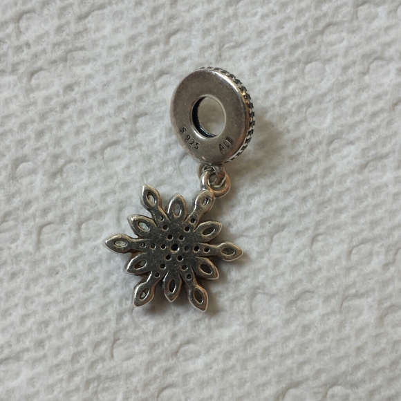 Pandora Snowflake Dangle Charm - Picture 5 of 8